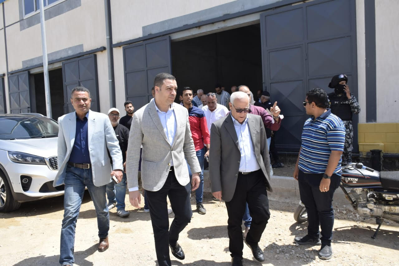 محافظ بورسعيد يتفقد المجمع الصناعى الجديد